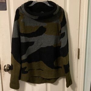 Cliche Cowl Neck Cozy Camouflage Sweater XL